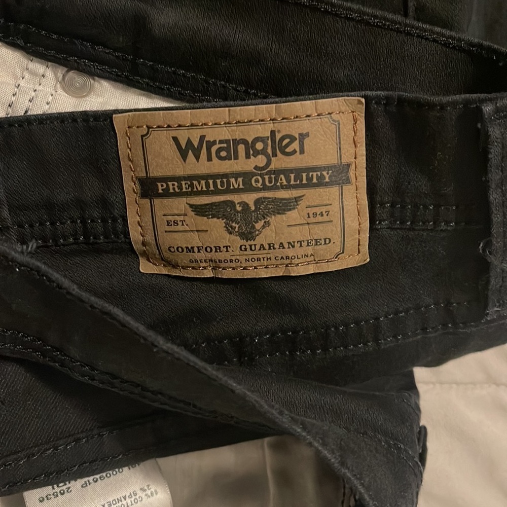 Wrangler Jean - Picture 2 of 2